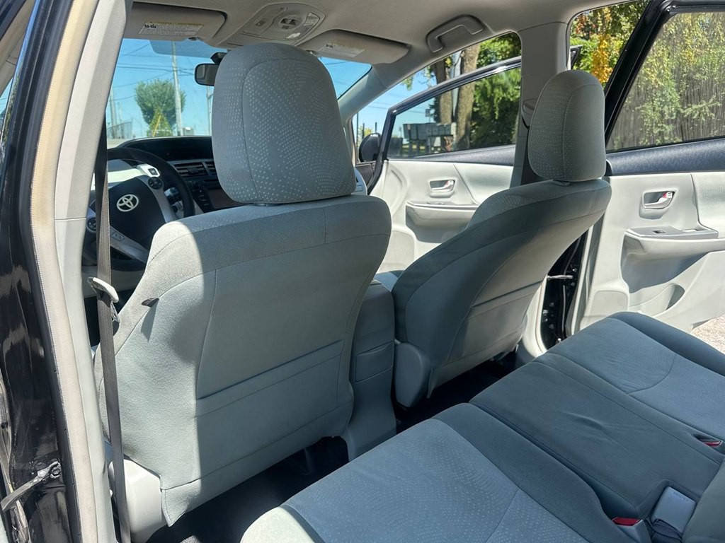 2012 Toyota Prius Image 18