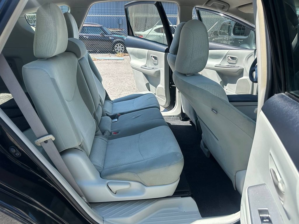 2012 Toyota Prius Image 21