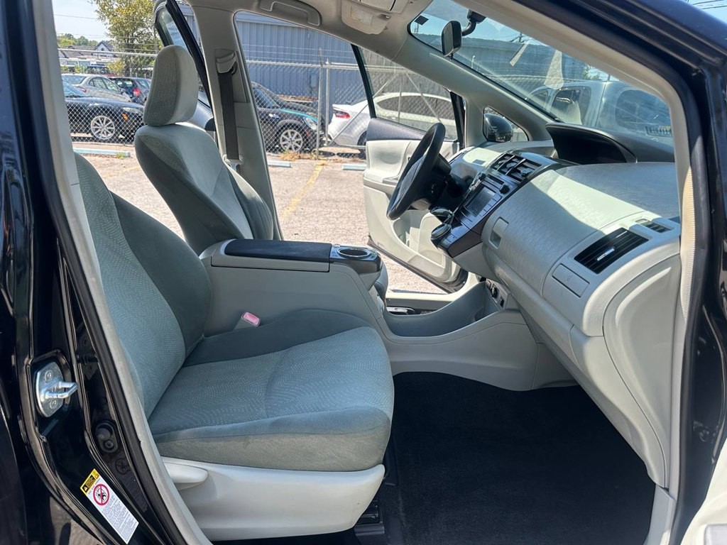 2012 Toyota Prius Image 24