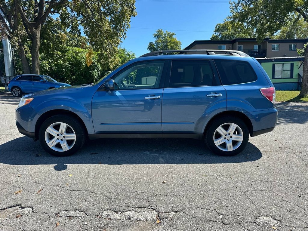 2010 Subaru Forester Image 9