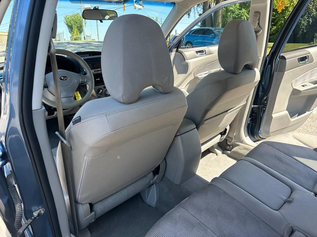 2010 Subaru Forester Image 18