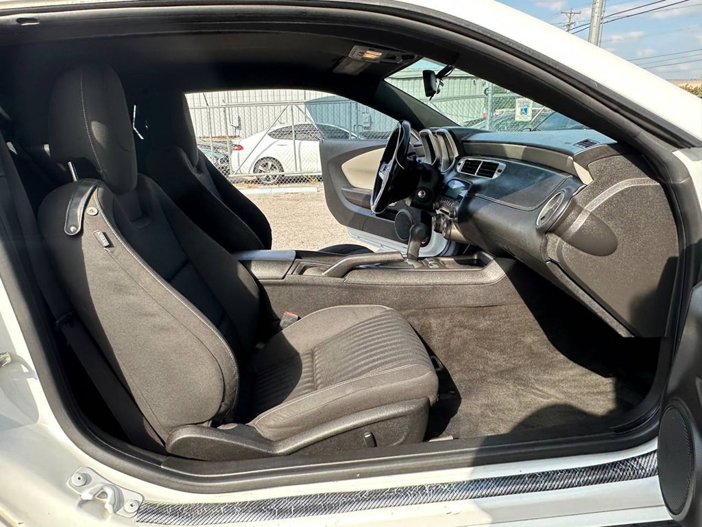 2012 Chevrolet Camaro Image 20