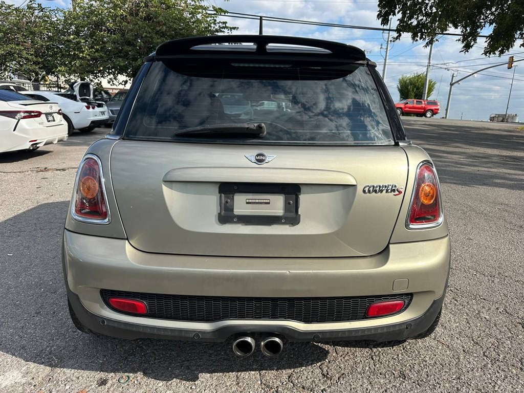 2008 MINI Cooper Image 7