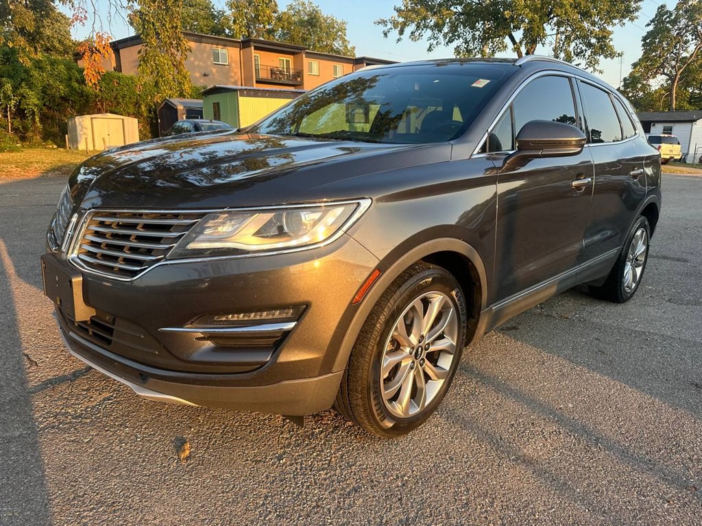 2018 Lincoln MKC Image 2
