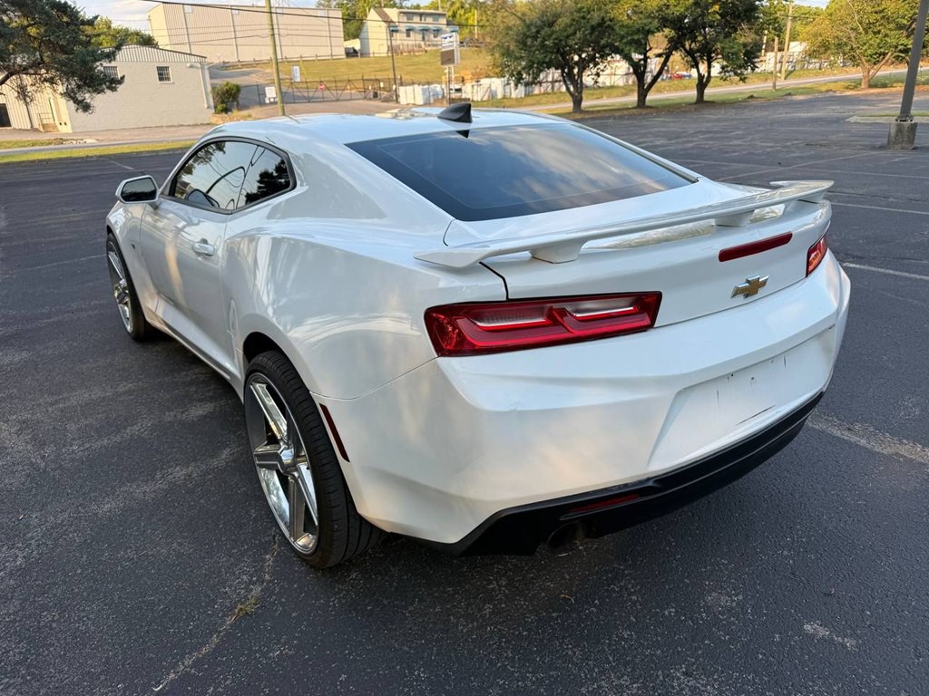 2016 Chevrolet Camaro Image 8
