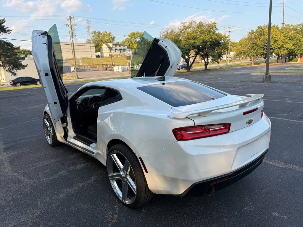 2016 Chevrolet Camaro Image 16