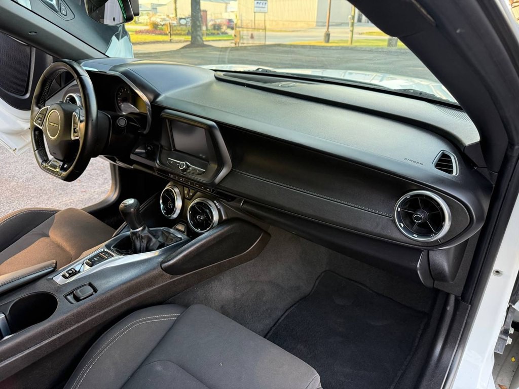 2016 Chevrolet Camaro Image 27