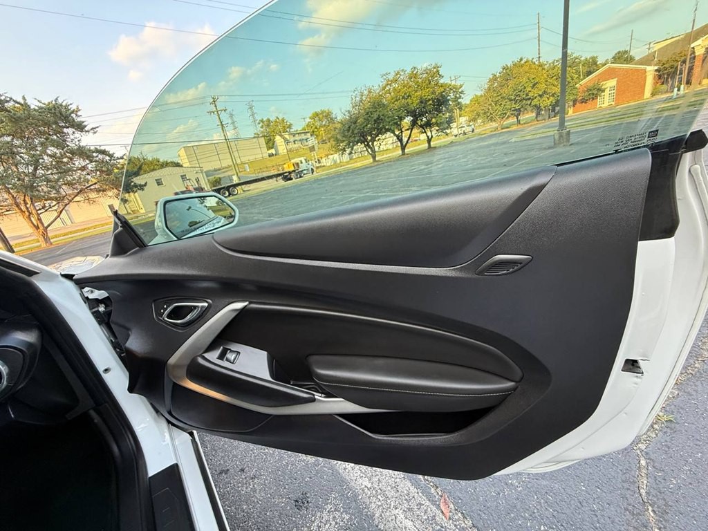 2016 Chevrolet Camaro Image 29
