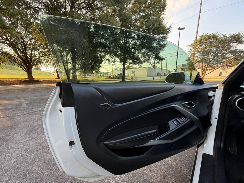 2016 Chevrolet Camaro Image 30