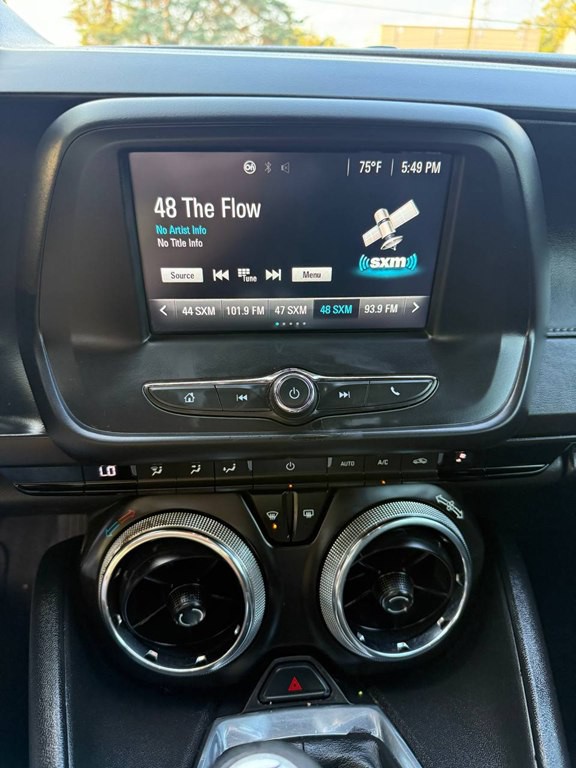 2016 Chevrolet Camaro Image 33