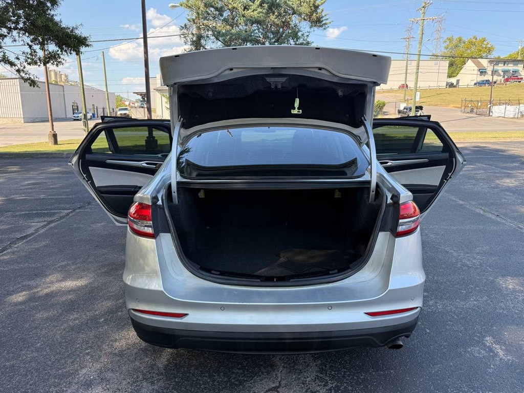 2019 Ford Fusion Image 12