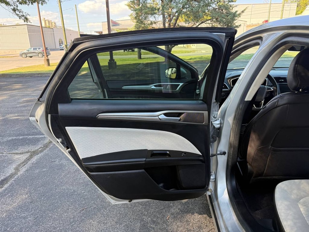 2019 Ford Fusion Image 15