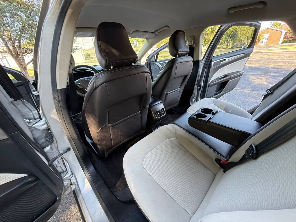 2019 Ford Fusion Image 21