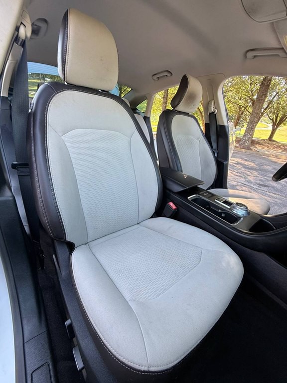 2019 Ford Fusion Image 28