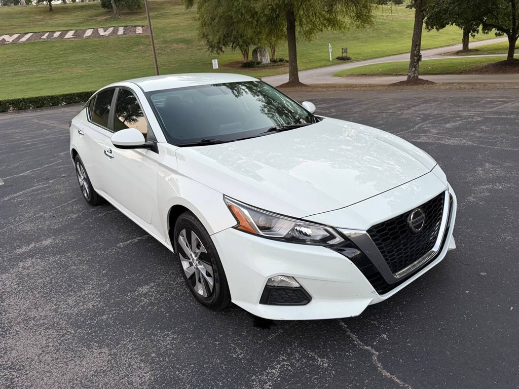 2020 Nissan Altima Image 5