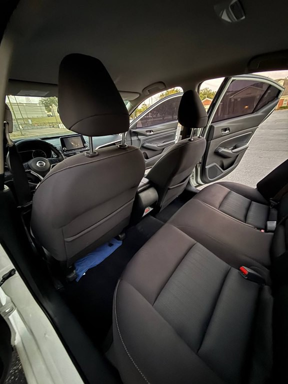2020 Nissan Altima Image 16