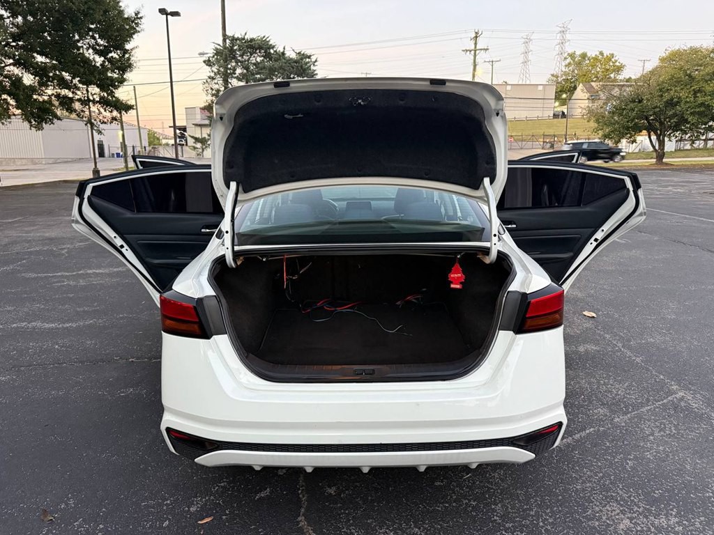 2020 Nissan Altima Image 25