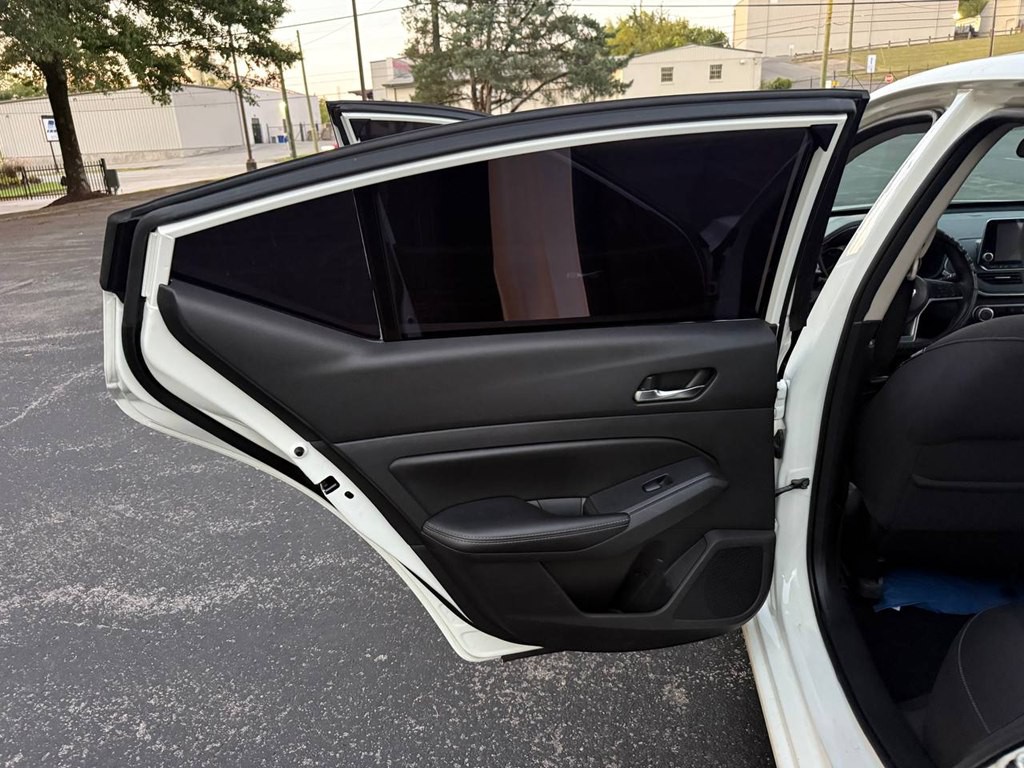 2020 Nissan Altima Image 28