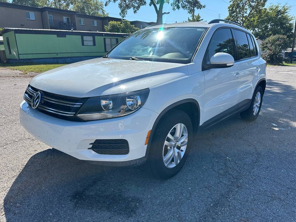 2017 Volkswagen Tiguan Image 2