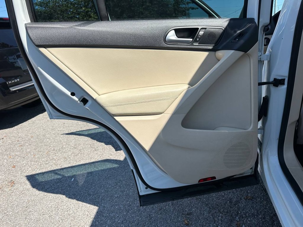 2017 Volkswagen Tiguan Image 20