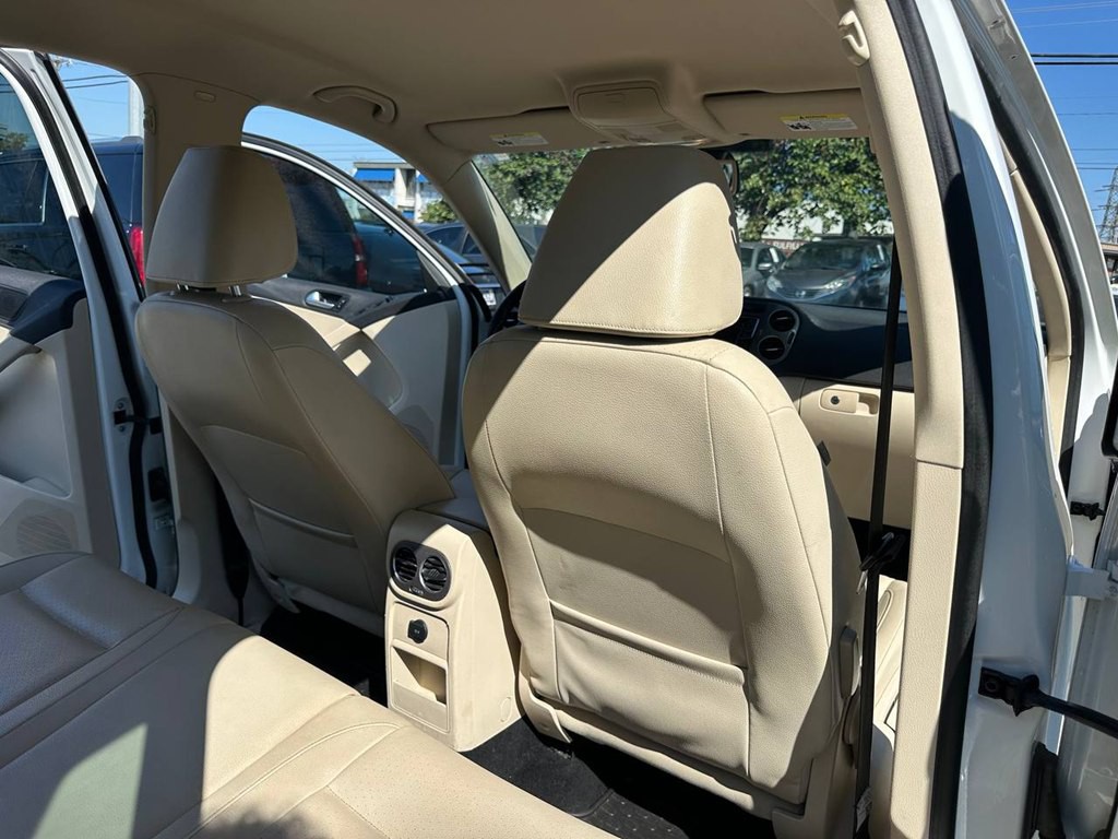 2017 Volkswagen Tiguan Image 21