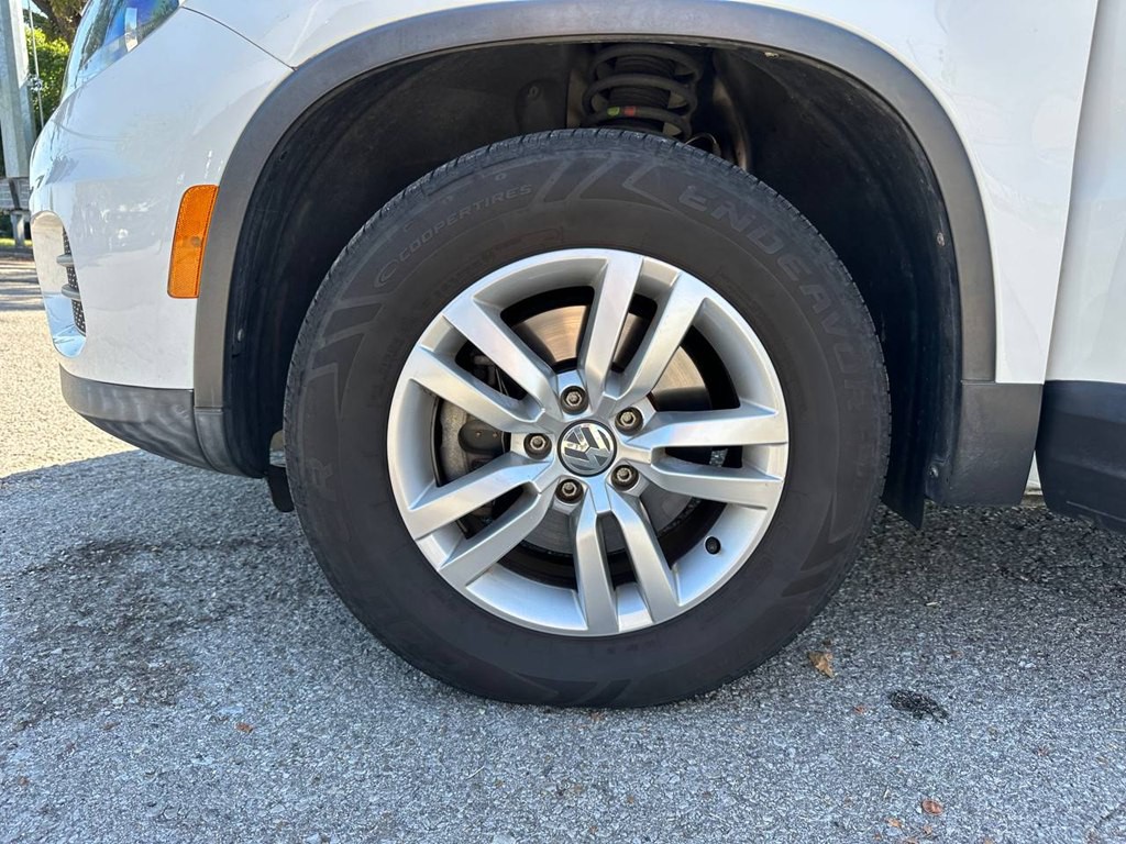 2017 Volkswagen Tiguan Image 29