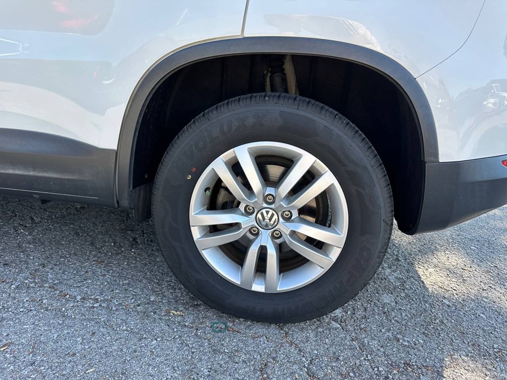2017 Volkswagen Tiguan Image 30