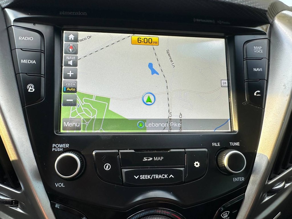 2016 Hyundai Veloster Image 27