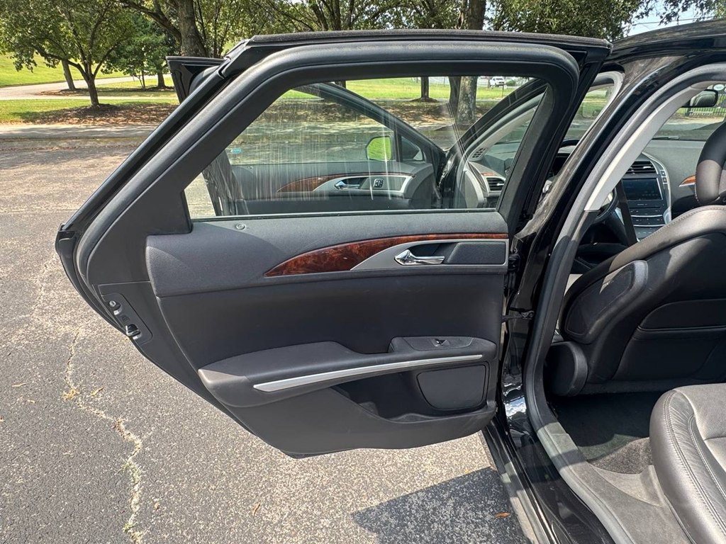 2014 Lincoln MKZ Image 20