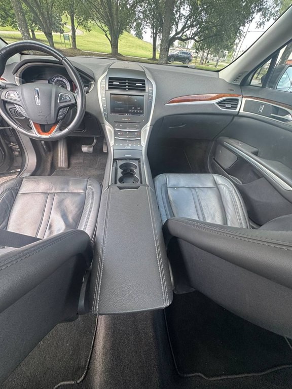 2014 Lincoln MKZ Image 37