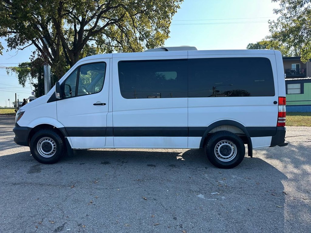 2014 Mercedes-Benz Sprinter Image 9