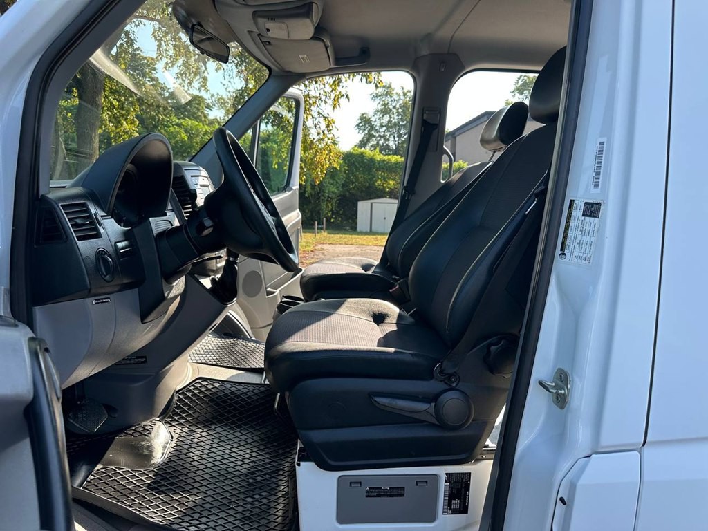 2014 Mercedes-Benz Sprinter Image 17