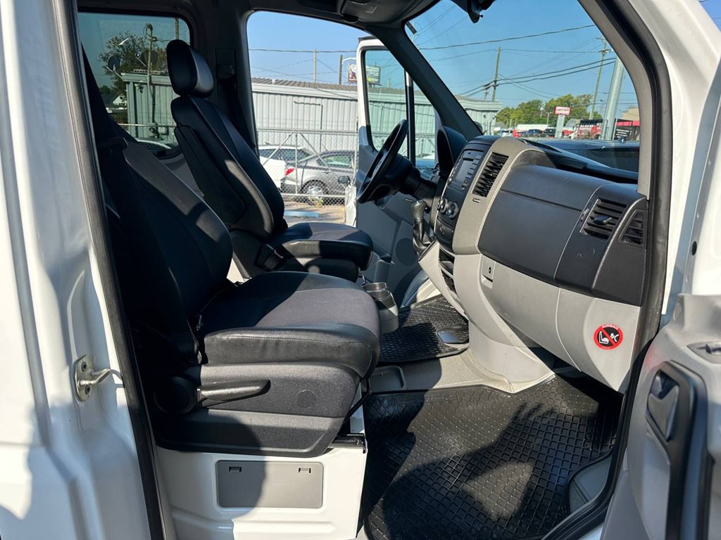 2014 Mercedes-Benz Sprinter Image 18