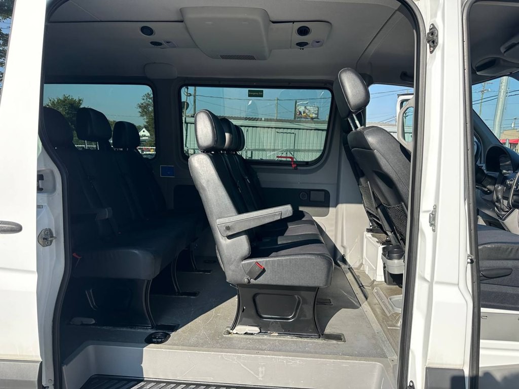 2014 Mercedes-Benz Sprinter Image 19