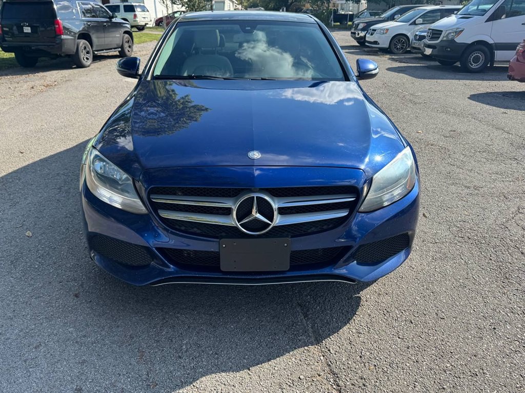 2017 Mercedes-Benz C-Class Image 3