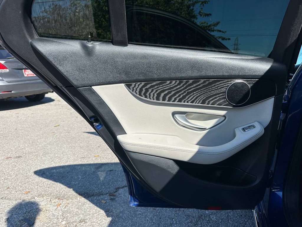 2017 Mercedes-Benz C-Class Image 15