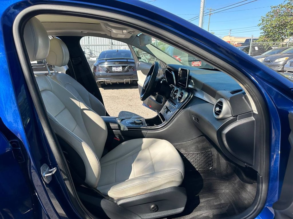 2017 Mercedes-Benz C-Class Image 18