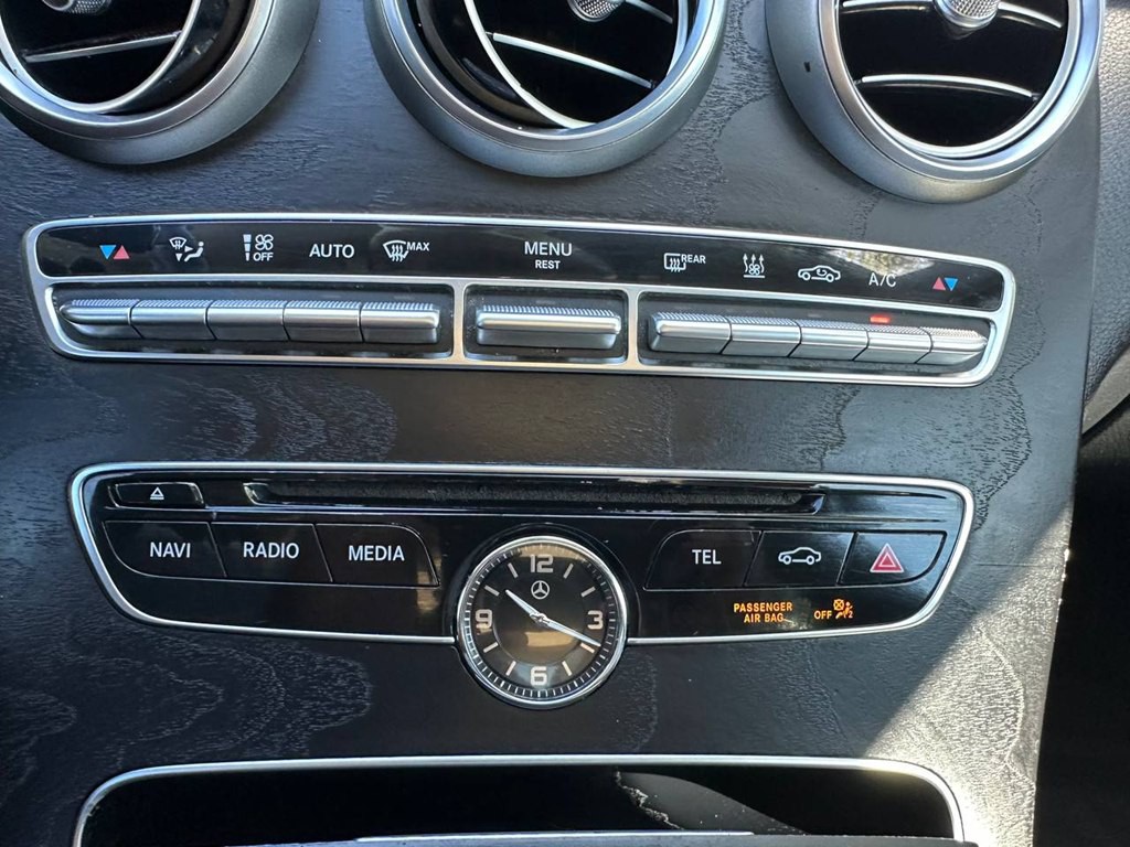 2017 Mercedes-Benz C-Class Image 27