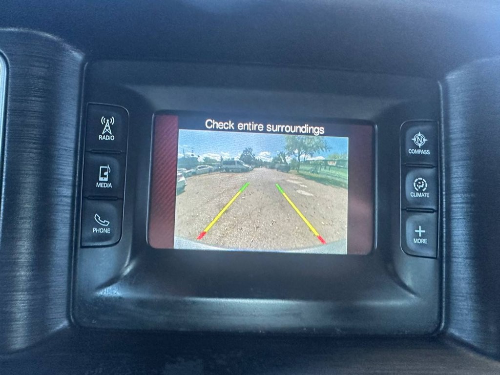 2015 Dodge Charger Image 31