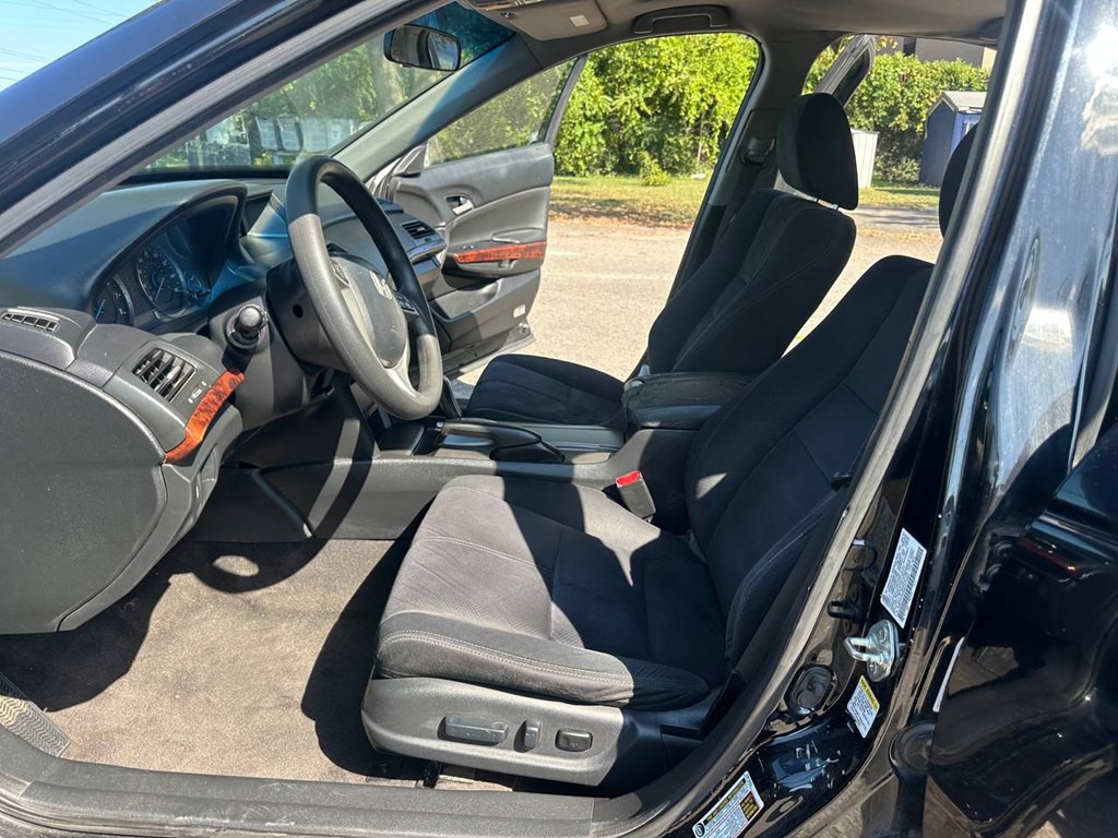 2010 Honda Crosstour Image 13