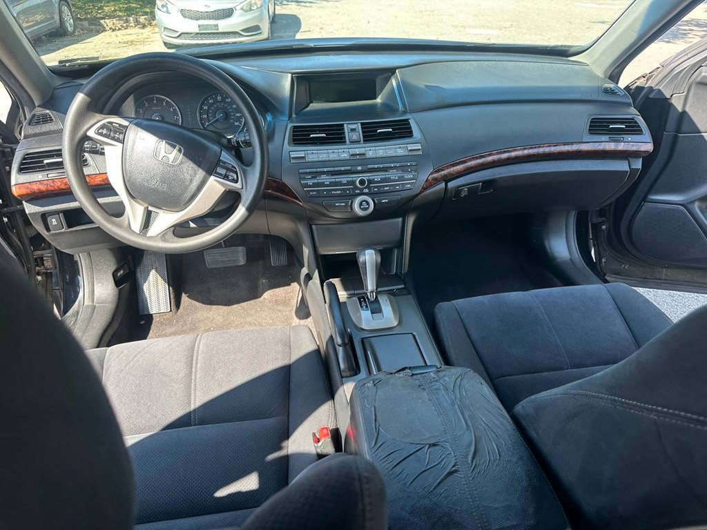 2010 Honda Crosstour Image 20