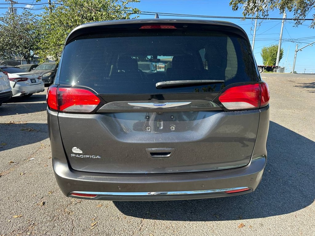 2019 Chrysler Pacifica Image 7