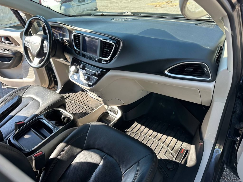 2019 Chrysler Pacifica Image 27