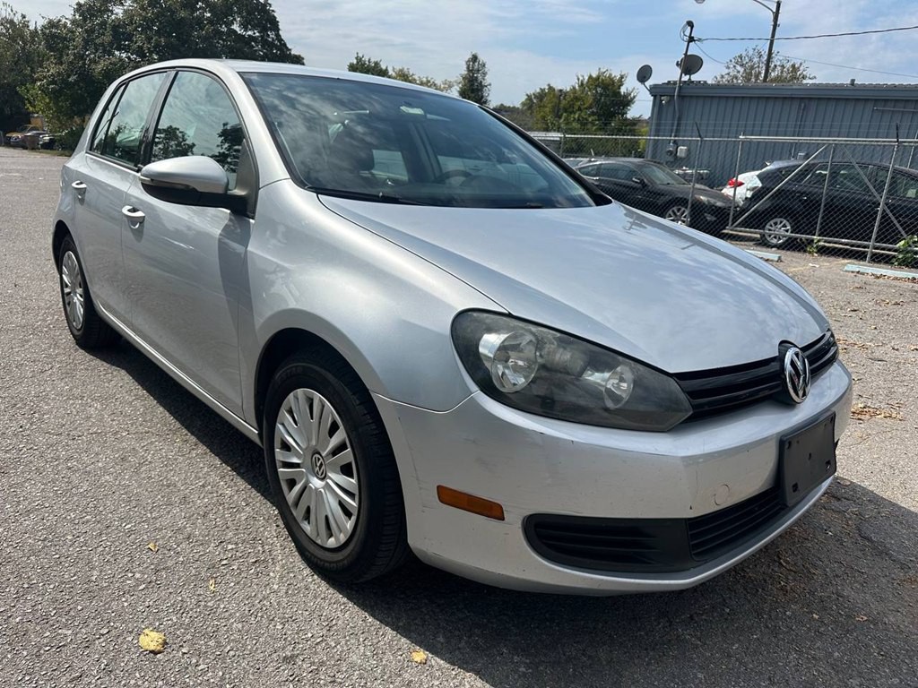 2010 Volkswagen Golf Image 3