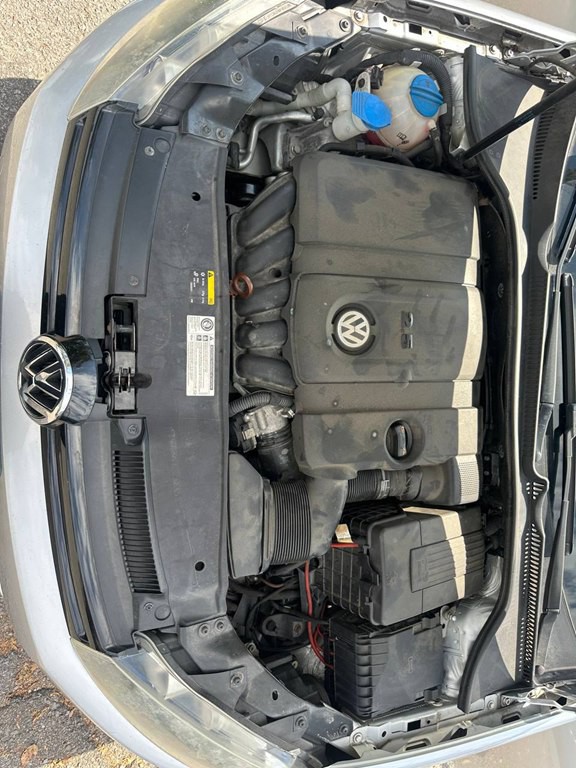 2010 Volkswagen Golf Image 9