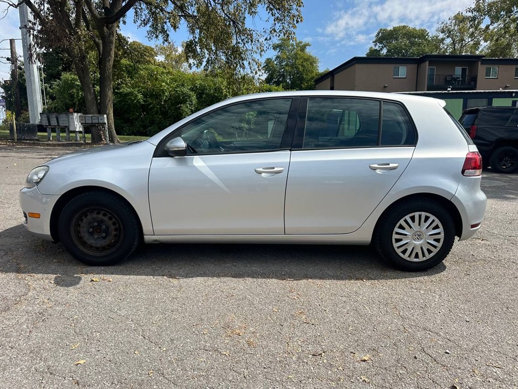 2010 Volkswagen Golf Image 10