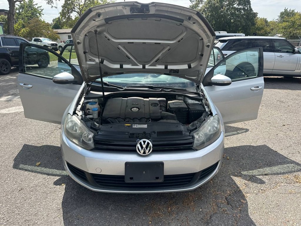 2010 Volkswagen Golf Image 11