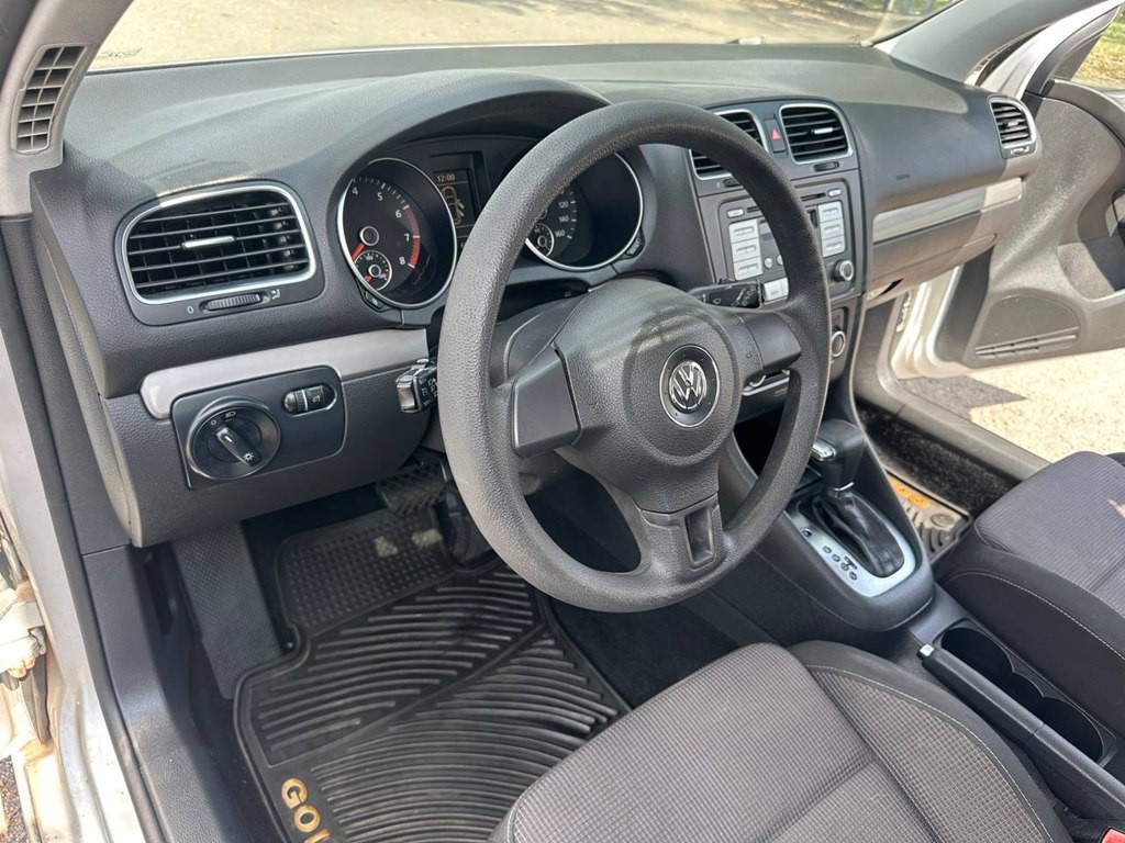 2010 Volkswagen Golf Image 16