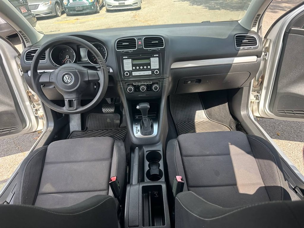 2010 Volkswagen Golf Image 19