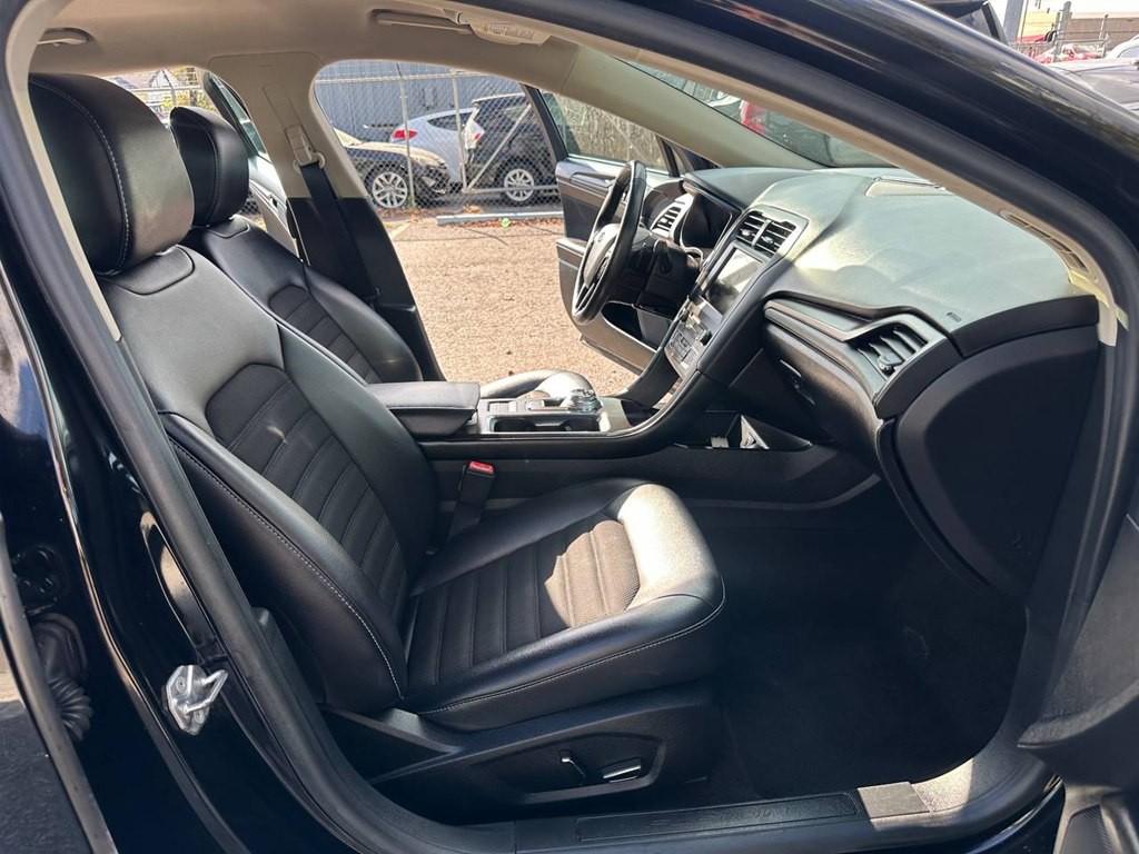2018 Ford Fusion Image 28
